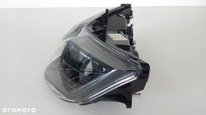 PIAGGIO MP3 300 YOURBAN reflektor - 6