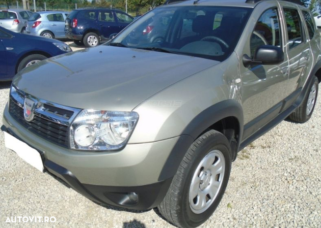 Dezmembrez Dacia Duster 1.5 DCI din 2011 volan pe stanga - 1