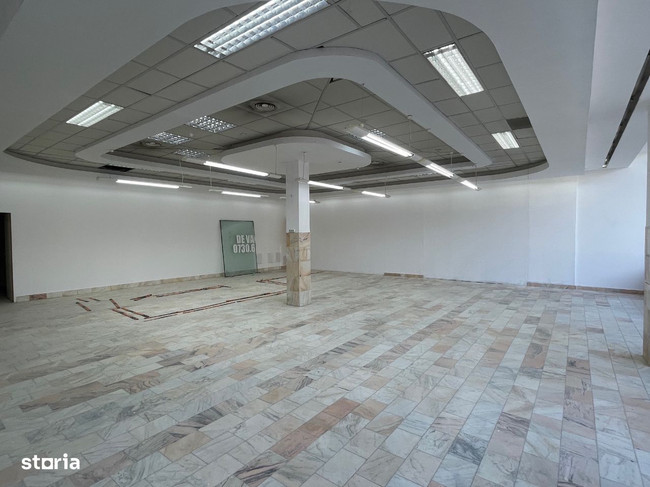 DE INCHIRIAT Spatiu comercial P. Neamt - 175 mp, P-ta M. Kogalniceanu