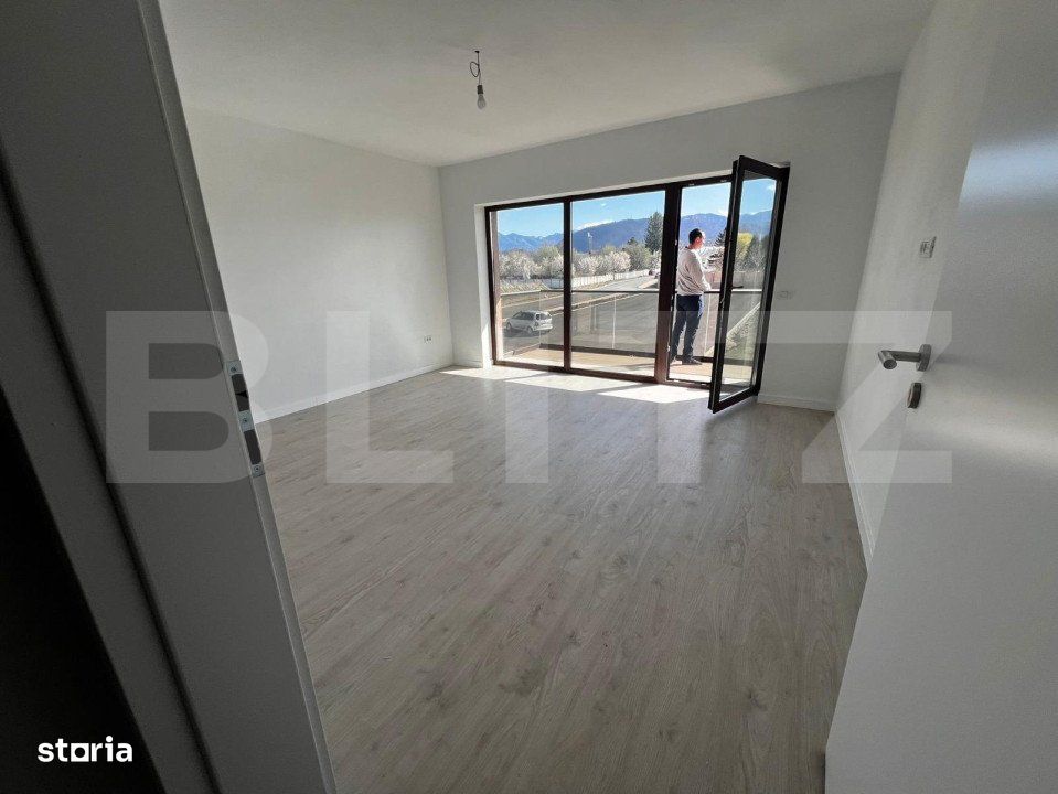 Apartament 3 camere , decomandat 85 mp + terasa 20 mp