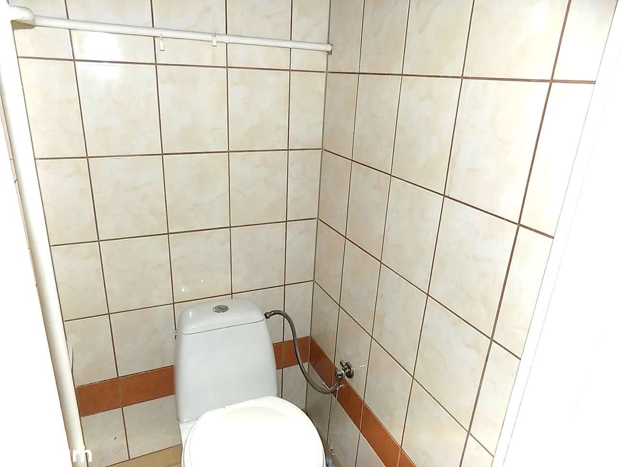 Dom wolnostojący z garażem i dużym ogrodem-10