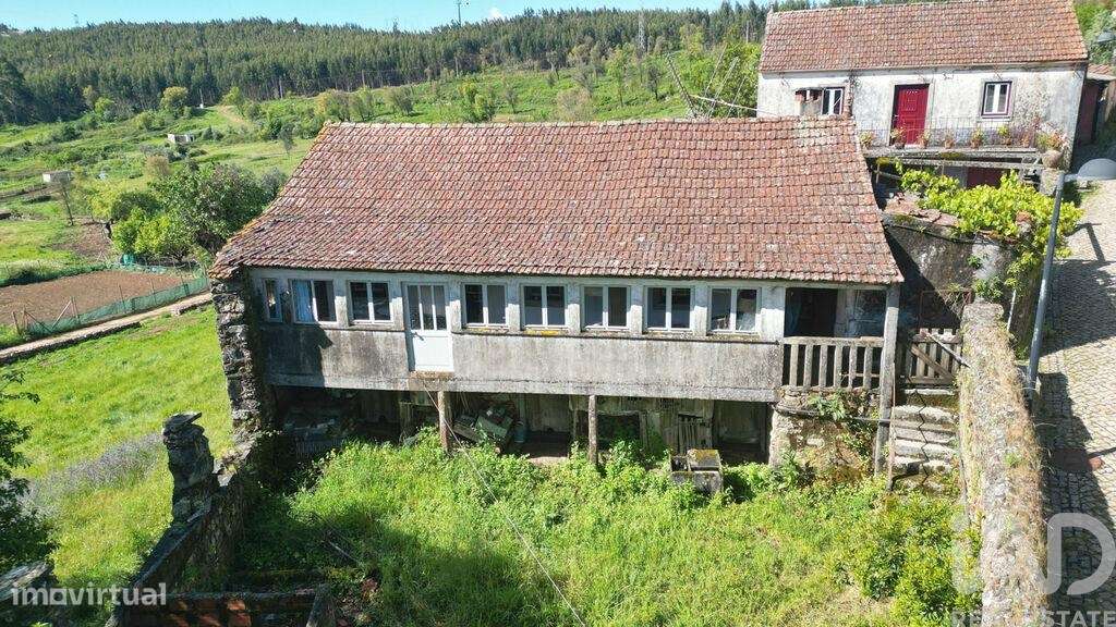 Casa tradicional T2 em Cumeeira de 156,00 m2 - Grande imagem: 2/20