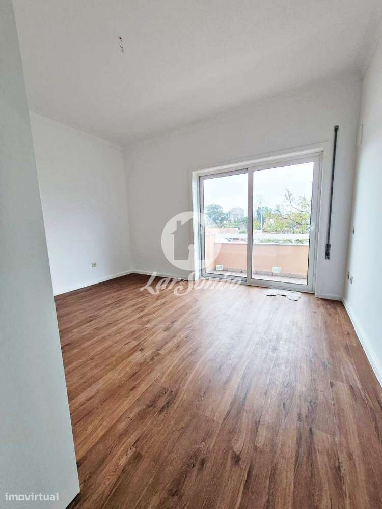 Apartamento T3, totalmente renovado, com Box, Águas Santas, Maia-15