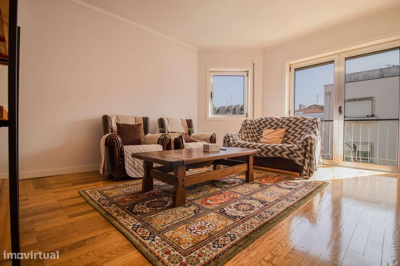 Apartamento t2 com garagem e sótão (com a dimensão total do apartament - Grande imagem: 3/37