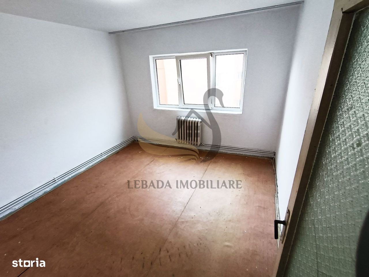 Apartament 2 camere, Independentei, Decomandat, 50 mp, Etaj 3