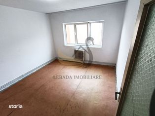 Apartament 2 camere, Independentei, Decomandat, 50 mp, Etaj 3