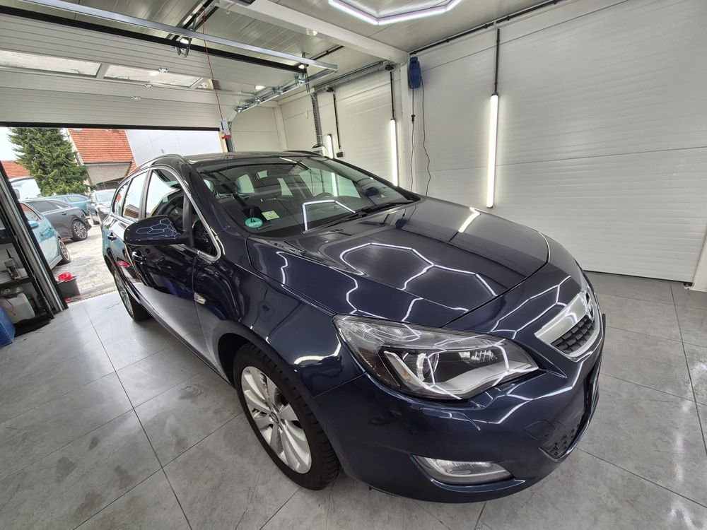 Opel Astra J 1.4 Turbo Innovation 2011