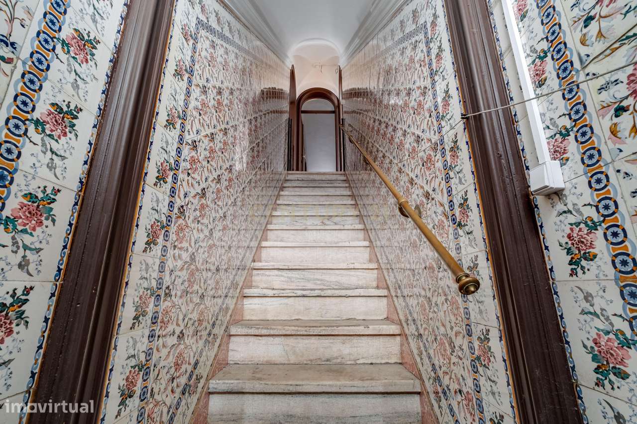 "Exclusiva Moradia Senhorial no Coração Histórico de Évora." - Grande imagem: 4/50