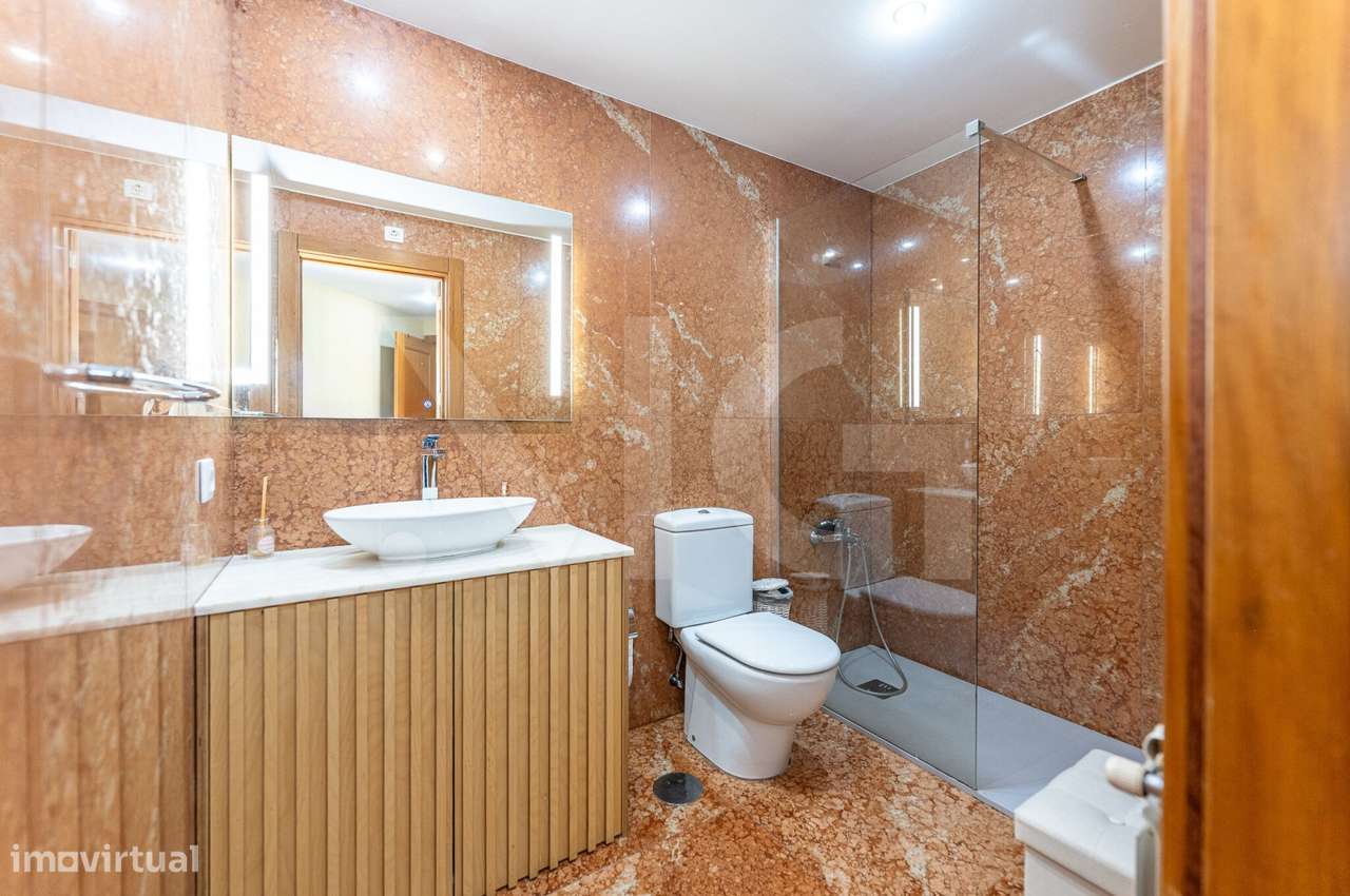 T3 Centro Matosinhos,Condomínio fechado,com varandas, garagem,arrumos-36