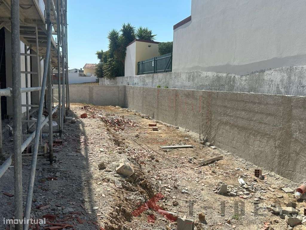 Moradia T3 Nova Moderna-5