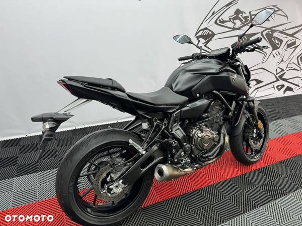 Yamaha MT - 4