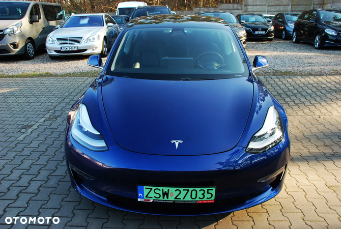 Tesla Model 3 Langstreckenbatterie Allradantrieb Dual Motor - 14