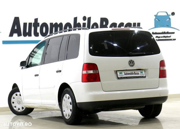 Volkswagen Touran 1.9TDI Trendline Aut - 5