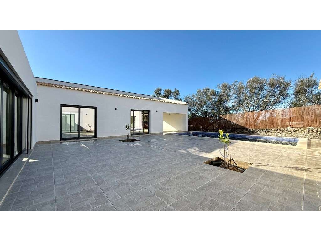 Moradia V3 com Piscina, Próxima de Loulé, Algarve - Grande imagem: 2/57
