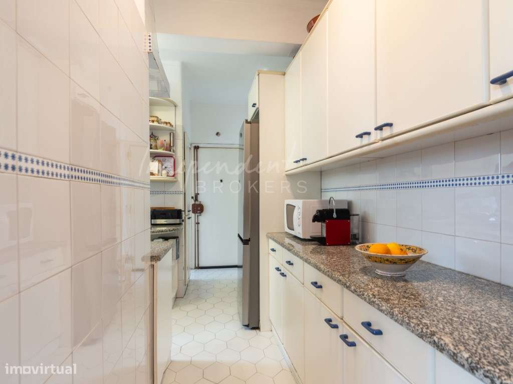 EXCELENTE APARTAMENTO T4 PARA VENDA [ESTRELA]-12