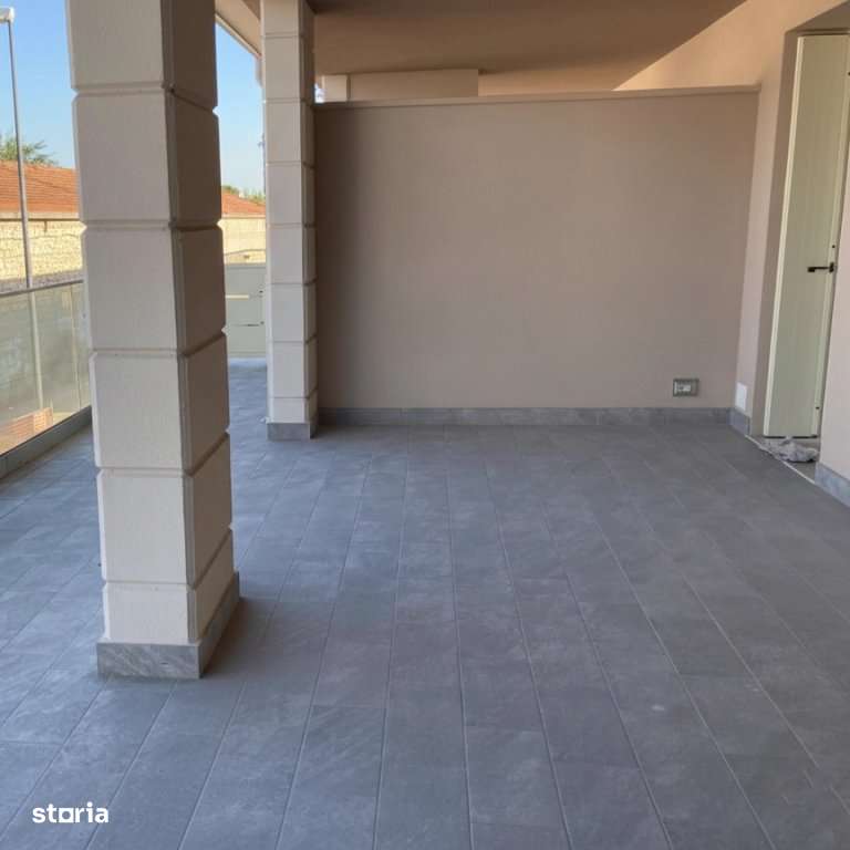 Duplex spatios 5 camere cu 2 bai | Verona - Italia-1