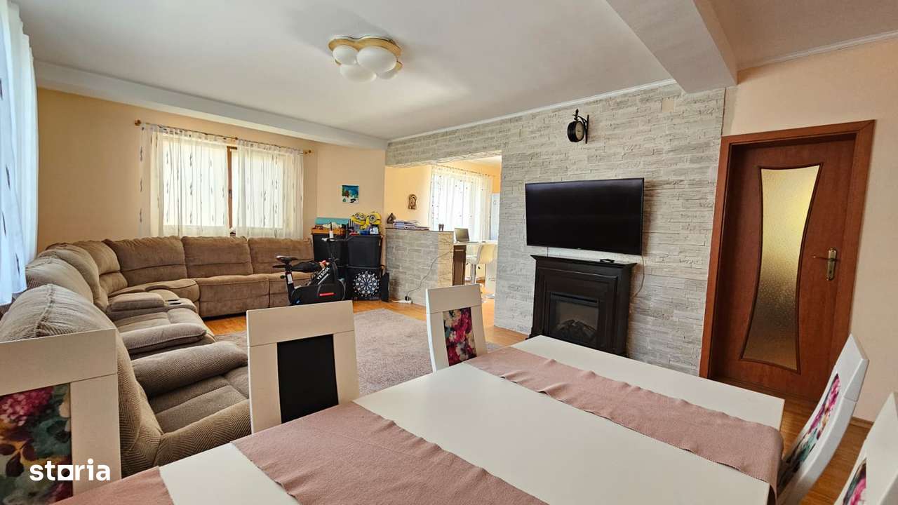 Casa de vis ,ideala familie,singur in curte,250000 Euro.Comision 0%-8