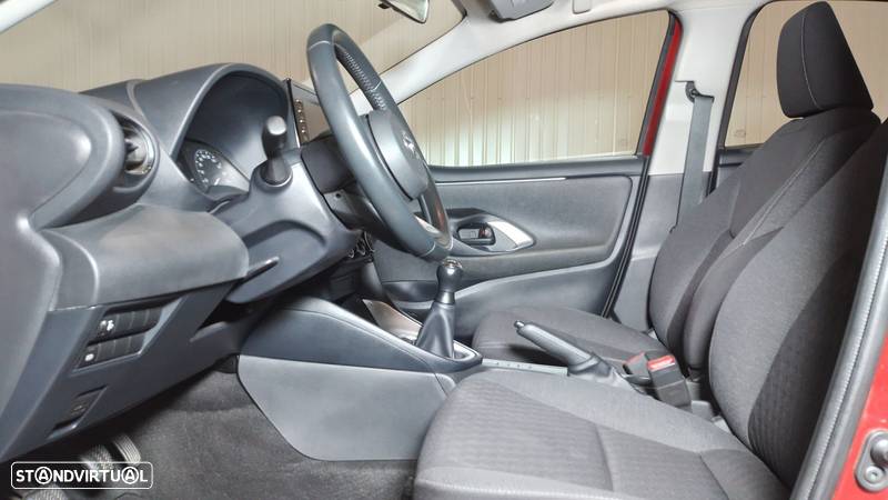 Toyota Yaris 1.0 VVT-i Comfort Plus - 12