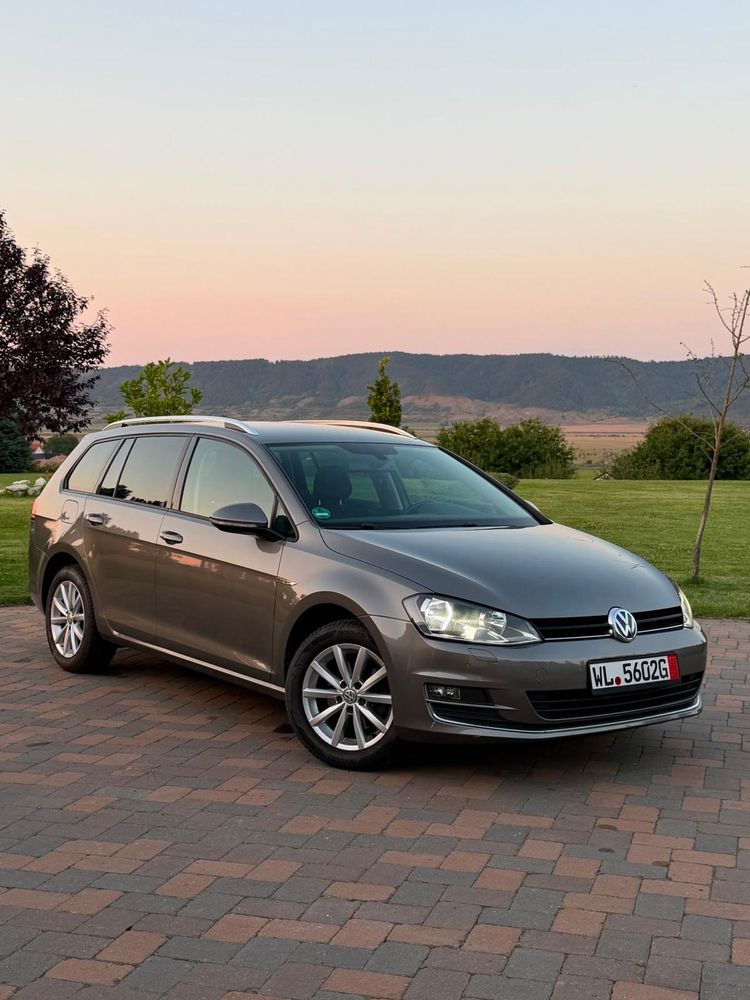 Volkswagen Golf 1.6 TDI DPF DSG BlueMotion Technology Highline 2016