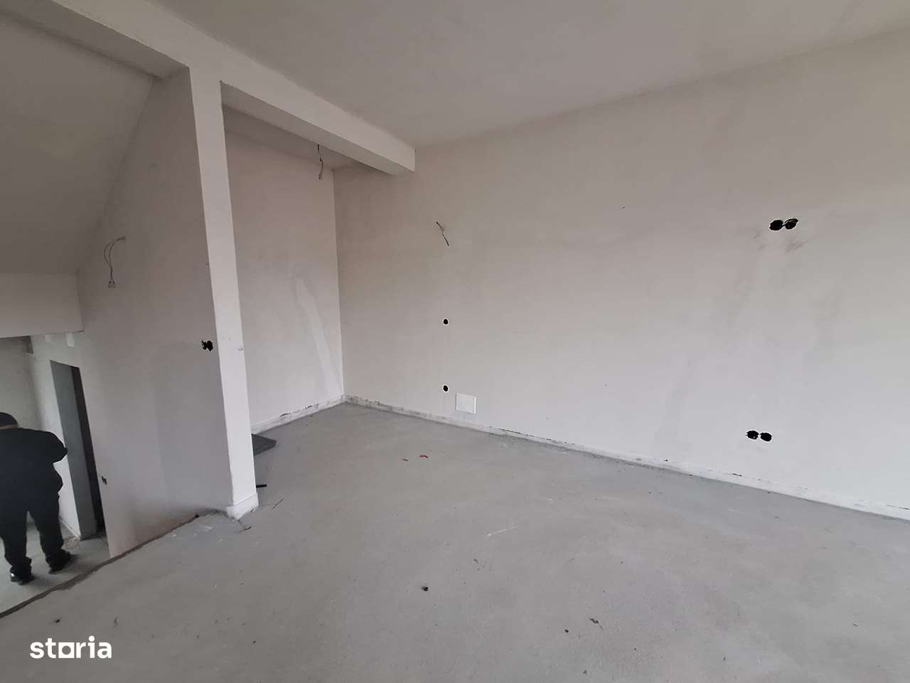 Oportunitate !Casa de vanzare tip Duplex ,Dezmir-12