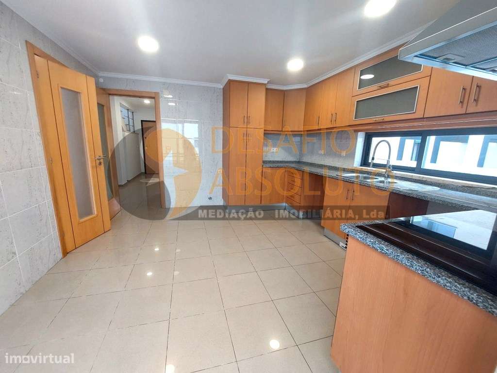 Moradia Isolada T5, boas áreas. Quinta da Alembrança - Feijó-9