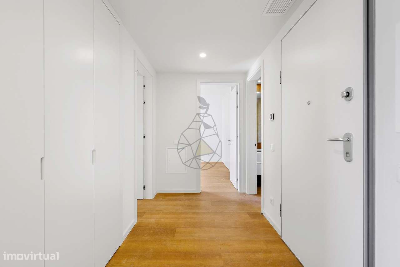 Apartamento com 2 quartos ,Piscina e lugar de estacionamento em Alvor-11