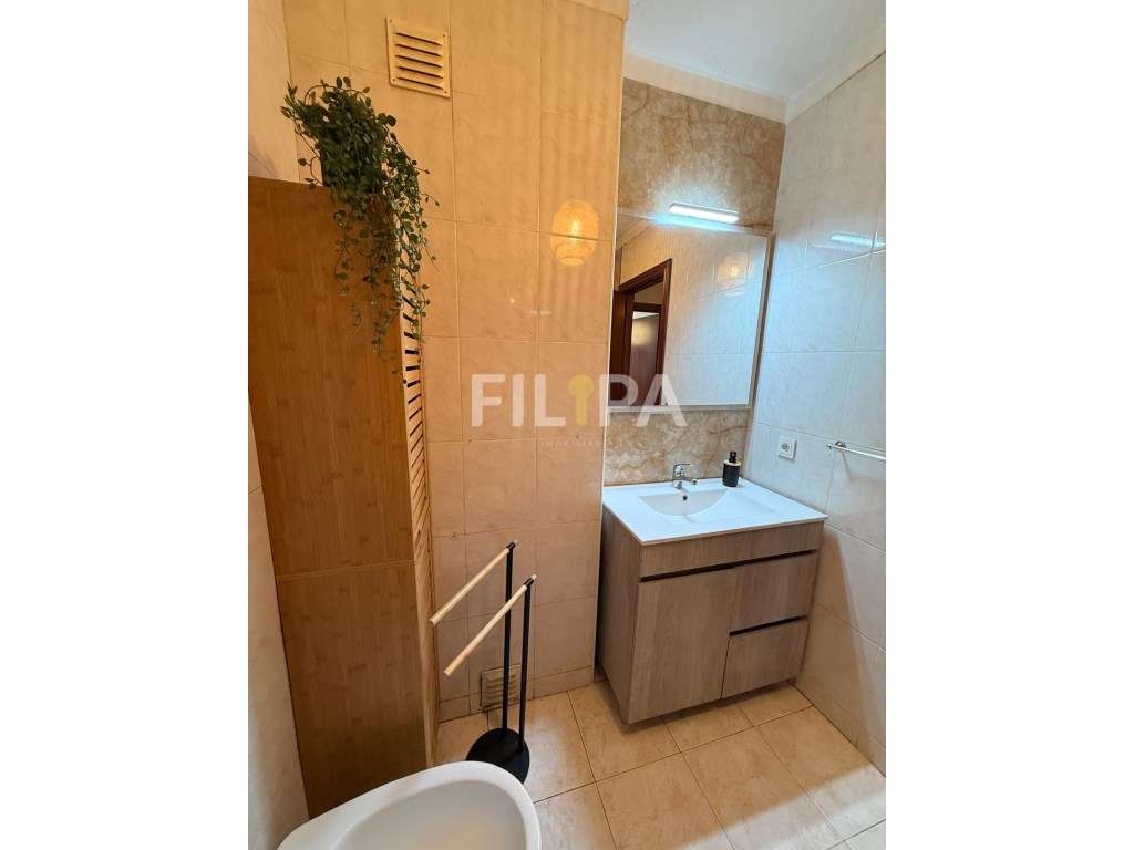 Excelente T2 em Valongo com varanda e garagem!-21