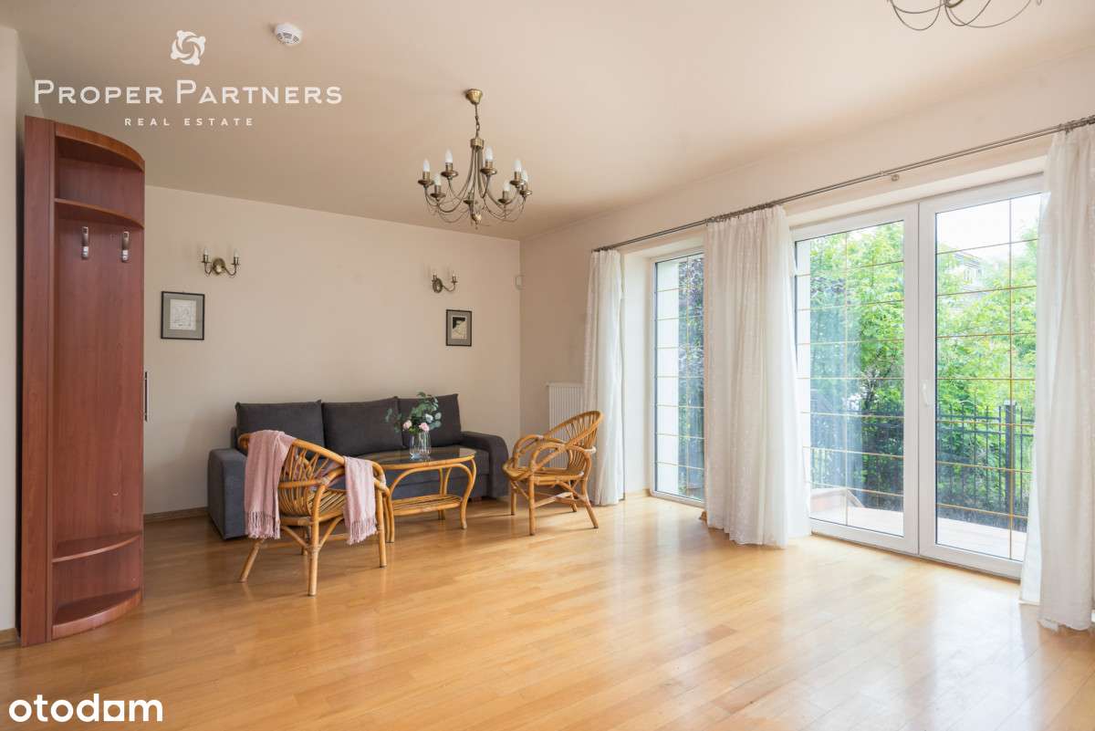 Duży dom z dużym potencjałem (Ochota), ul. Bielska - Pełny obrazek: 2/16