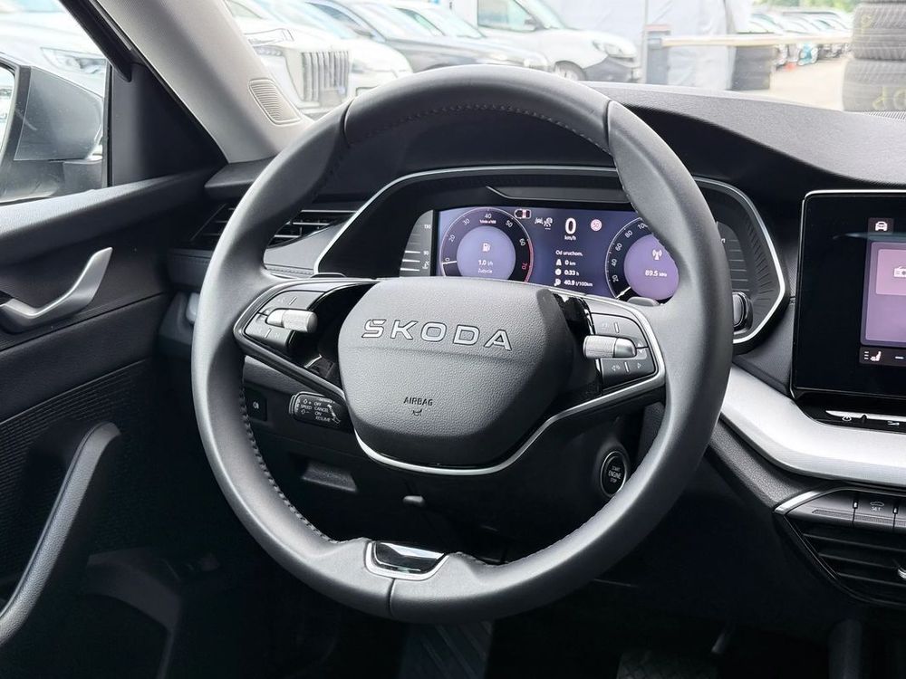 Skoda Octavia 1.5 TSI MHEV Edition 130 Selection DSG 2025 — zdjęcie 3