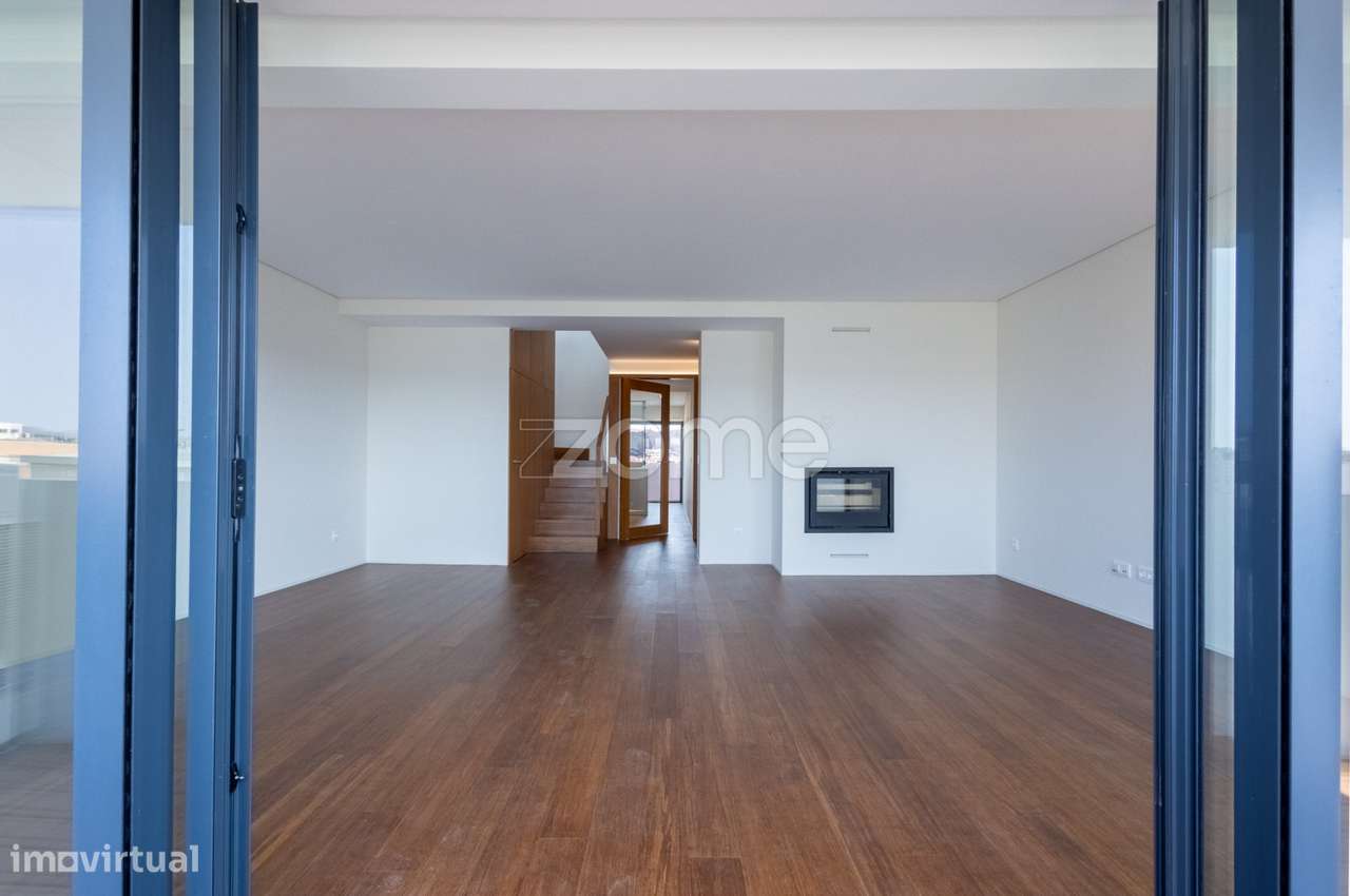 Apartamento T4 Duplex Novo no Prestigiado Edifício Alameda-10
