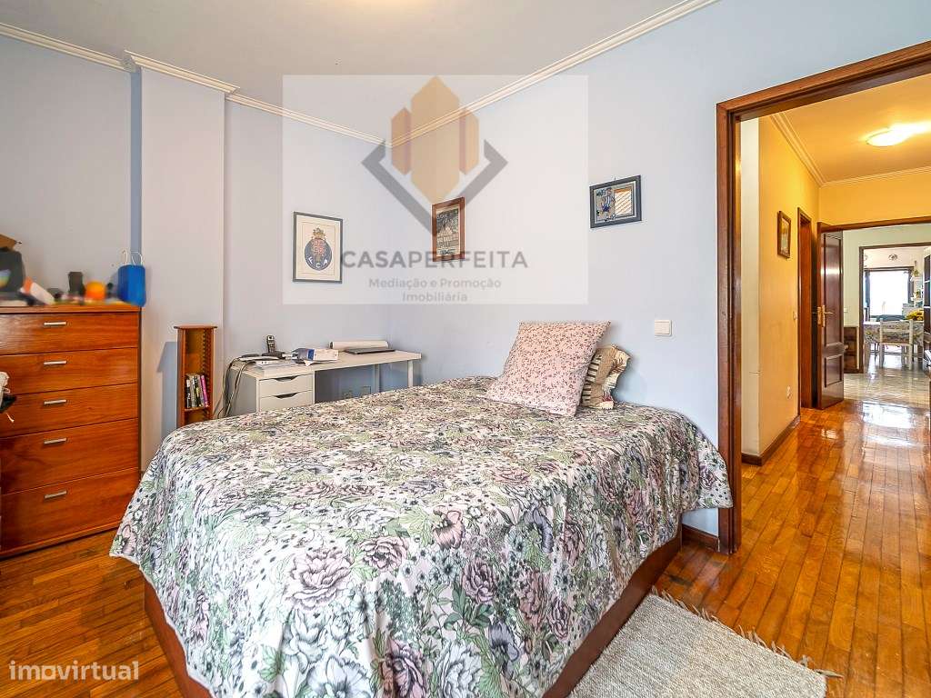 Apartamento T3 Como Novo com Varandas e Box - a 1500 metros da Prai...-28