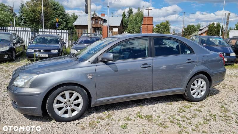 Toyota Avensis 2.0 D-4D Sol Plus - 26