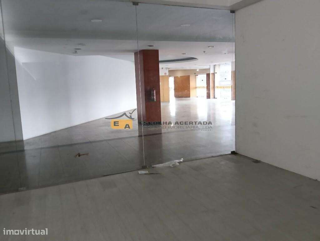 LOJA EM CENTRO EMPRESARIAL - Grande imagem: 2/6