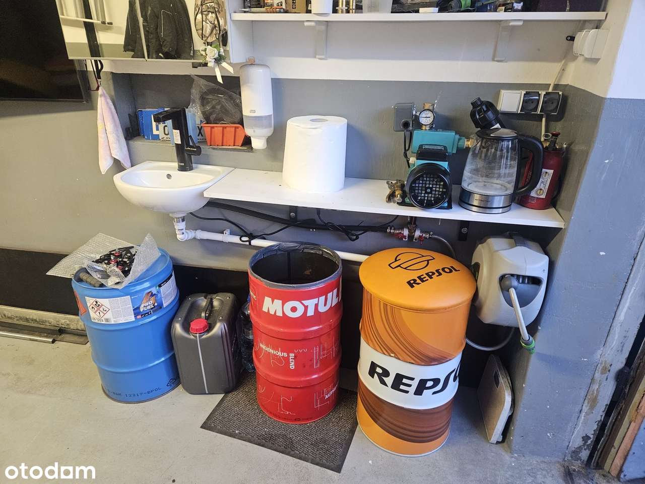 Sprzedam Garaż z wodą i ogrzewaniem, nowa elektryka i ocieplony - Pełny obrazek: 5/6