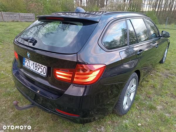 BMW Seria 3 320d Touring xDrive Sport Line - 7