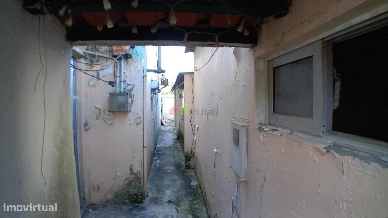 Moradia T4 térrea com anexos na Varzinha - Setúbal-21