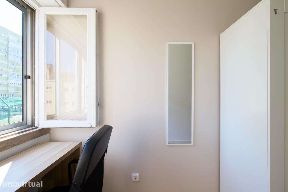 Quarto - localizado em Alvalade Lisbon - Grande imagem: 3/20