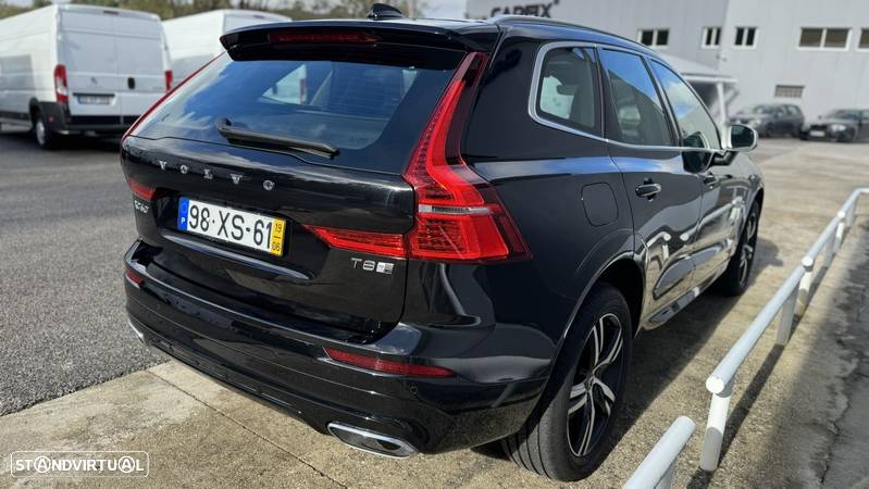 Volvo XC 60 2.0 T8 PHEV R-Design AWD - 28