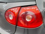 VW GOLF V LAMPA PRAWY TYŁ PRAWA TYLNIA BŁOTNIK Z BŁOTNIKA - 2