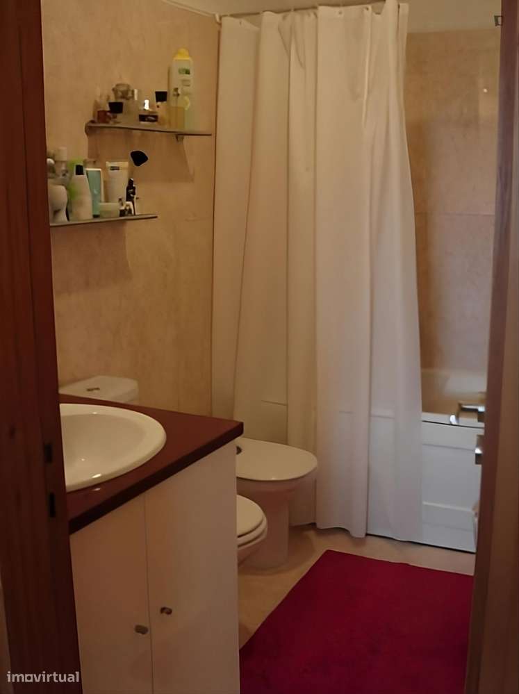 Apartamento com 1 quartos - localizado em Campanhã Porto - Grande imagem: 5/7