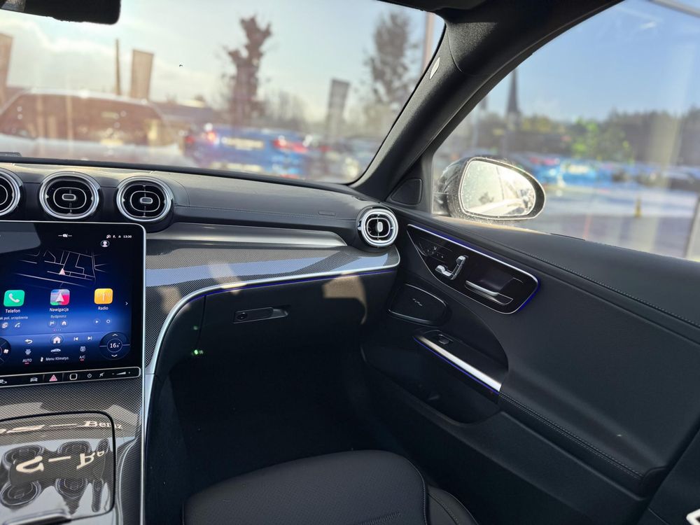 C 180, Linia AMG, Pakiet Advanced Plus, Keyless GO, HAK