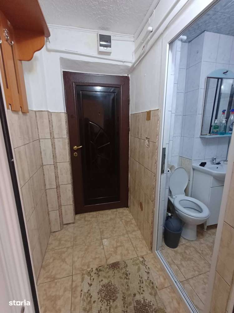 De vanzare garsonieră cf1,mobilata și utilata,etaj intermediar 28.500e-12