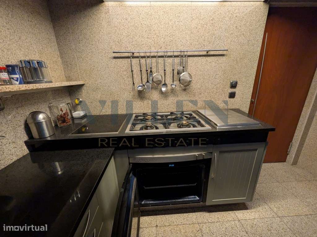 Moradia T5 de Luxo em São Romão do Coronado-7