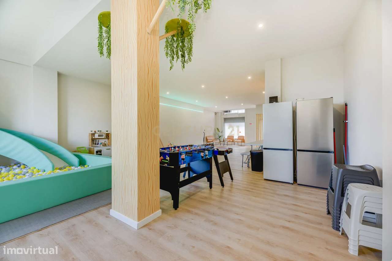 Oportunidade única para adquirir uma loja totalmente remodelada em Lis-14