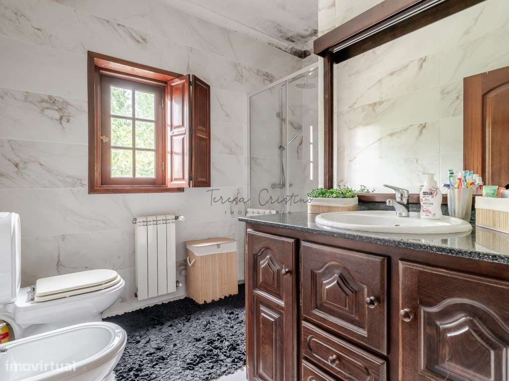 Moradia T3 Isolada com Anexo e 750 m² de Terreno Arca, Ponte de Lima-9