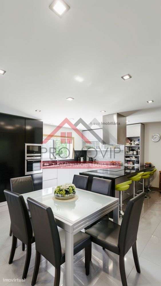 Moradia T4 Rebordões Santo Tirso-5