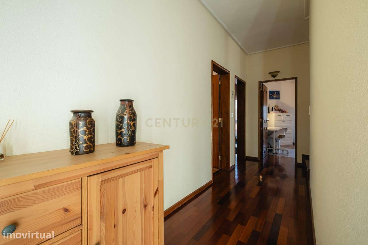 Excelente moradia T3 situada em São Pedro da Cova, Gondomar-25