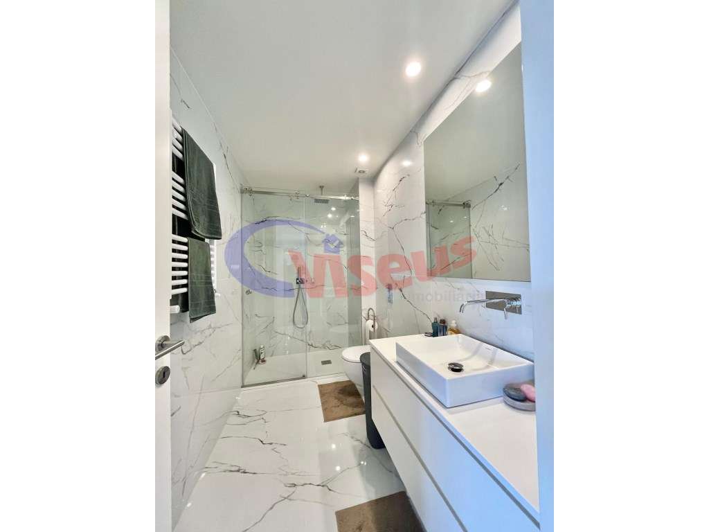 Apartamento T2 Espinho Rua 5-23