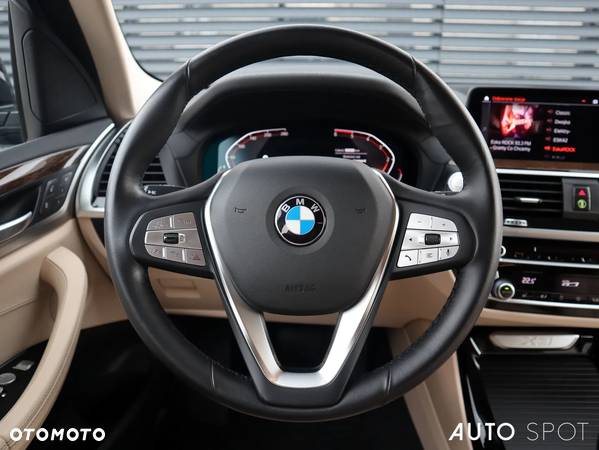 BMW X3 xDrive20d Luxury Line - 17