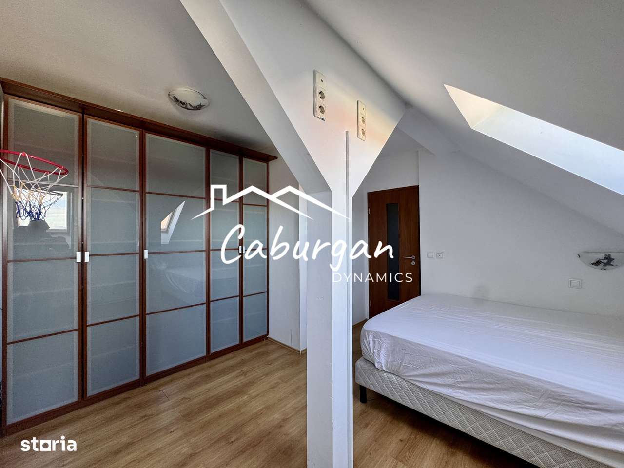 Apartament cu 3 camere, 82mp utili + balcon, mobilat, Valea Aurie - Imagine principală: 4/18